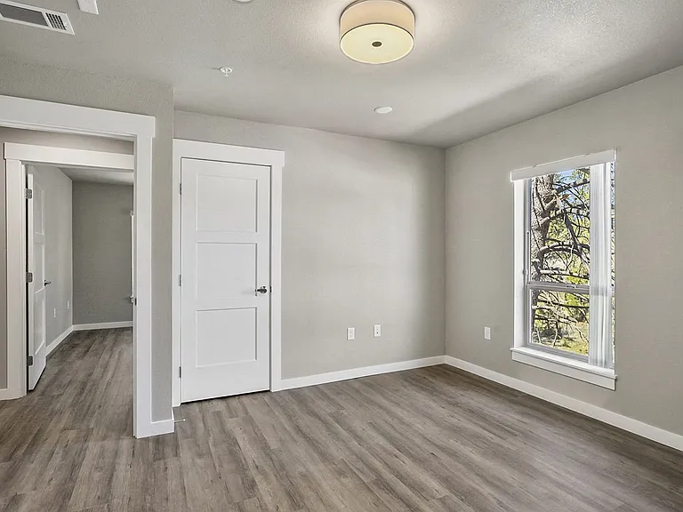 Stillwater Crossing Apartments — Photo 72