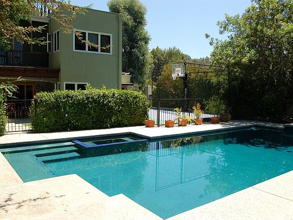 5th image of 3645 Dellvale Pl