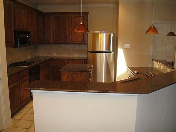 5th image of 5000 Westport Dr