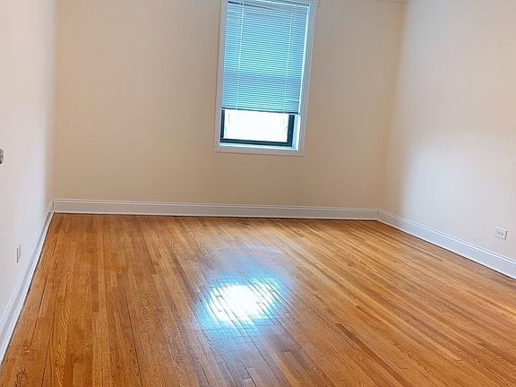 4th image of 36-19 167th St #5J