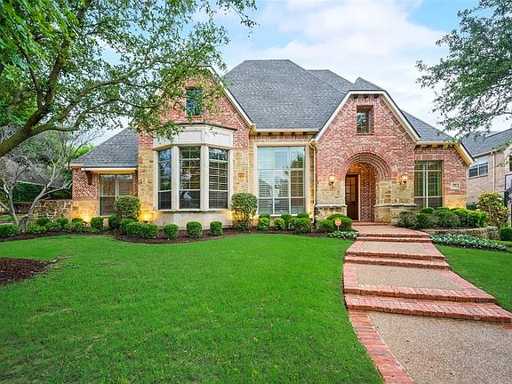 3rd image of 4905 Kingswood Dr