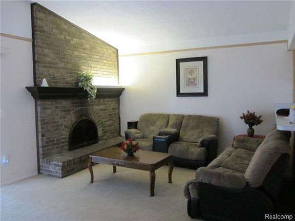 5th image of 2646 Avalon Dr