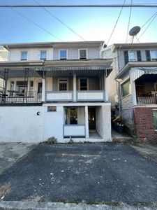 218 W Ridge St, Coaldale, PA, 18218