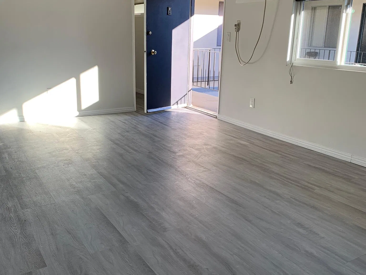 3 bed, 1200 sqft, $3,295 — Photo 3