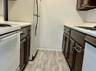 500 49th St SE, Charleston, WV 25304