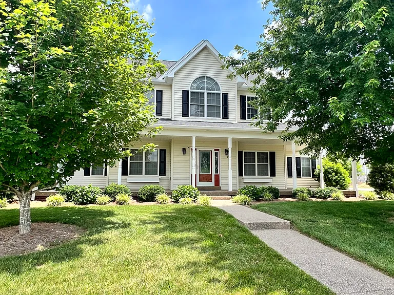 511 Saint Andrews Dr — Photo 1