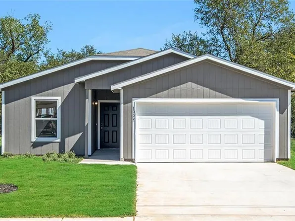 1005 Dawson St, Waco, TX 76704