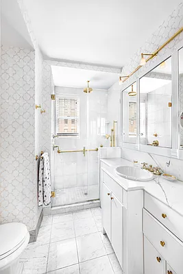 Sold by Corcoran | media 32