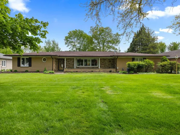 304 Cedar Brook Ln, Sandusky, OH 44870