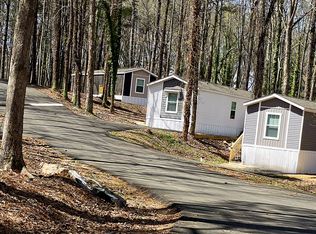 73 Fernwood Dr, Fayetteville, GA 30214