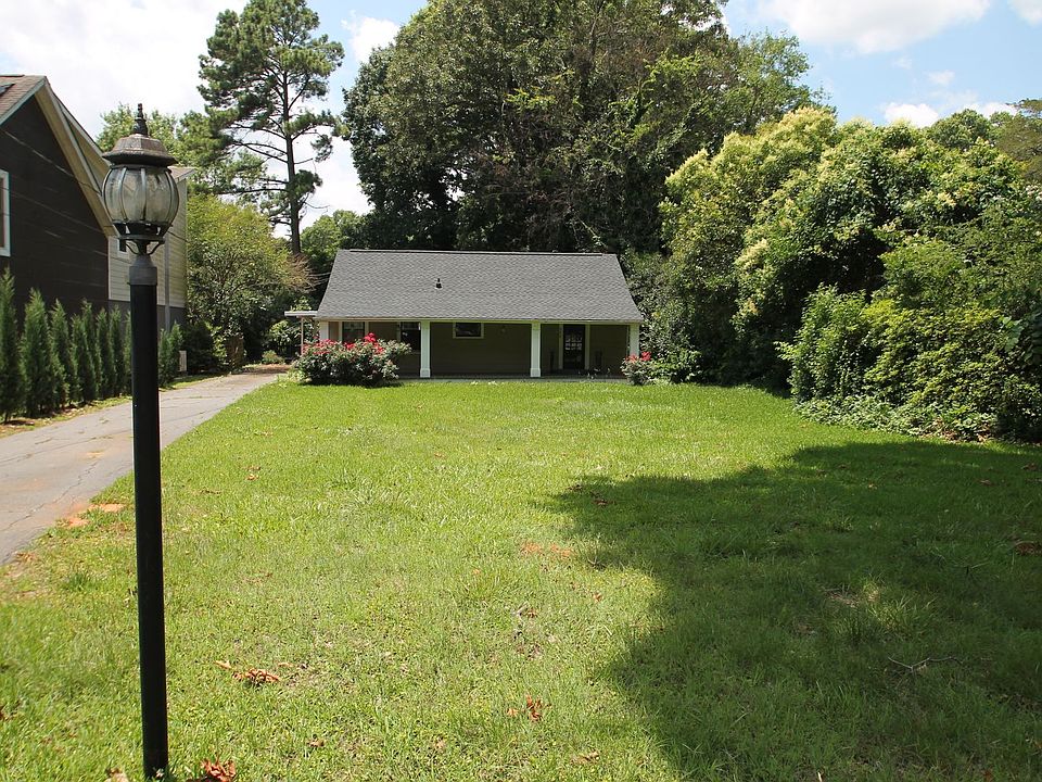 1st image of 525 Forest Ln