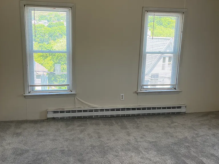 904 E Clay St — Photo 10