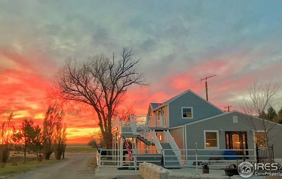 Stunning sunsets & sunrise