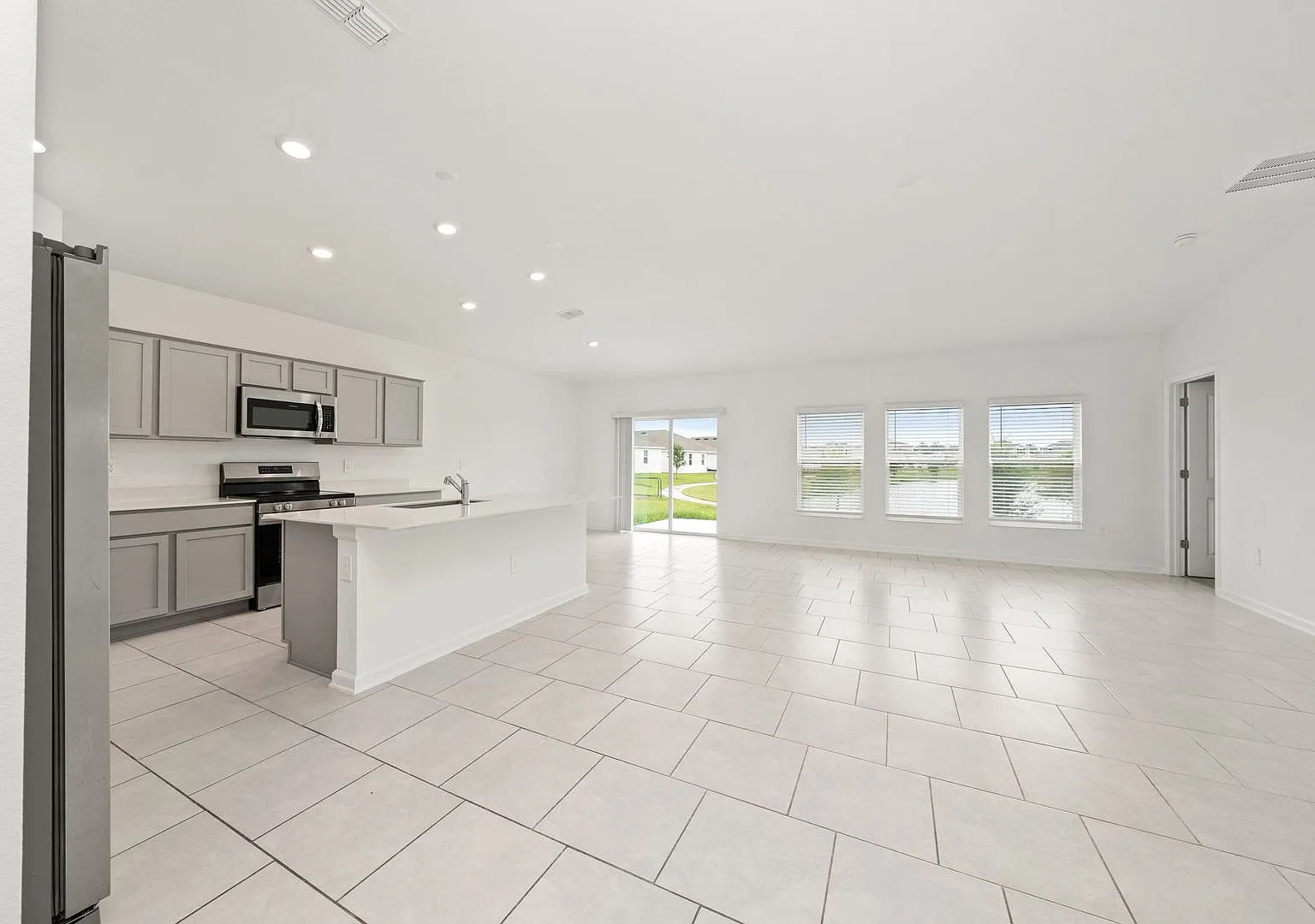 Knightsbridge Single Family Home — Photo 4
