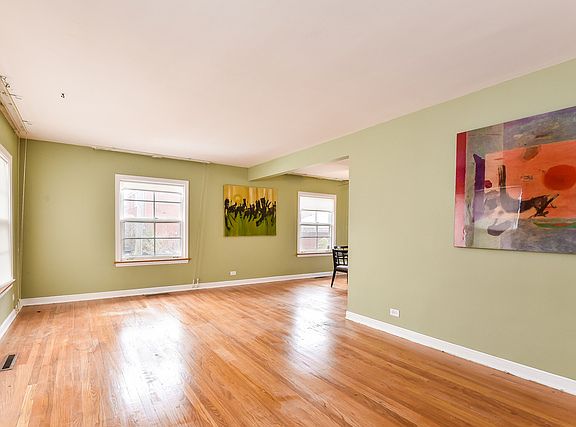 4th image of 10259 Pelham St