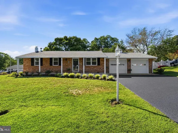 12182 Cavalier Dr, Dunkirk, MD 20754