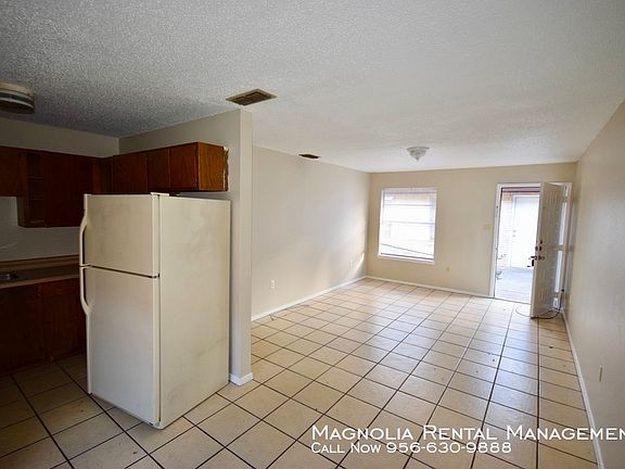 4th image of 2709 N 30th St APT 4A