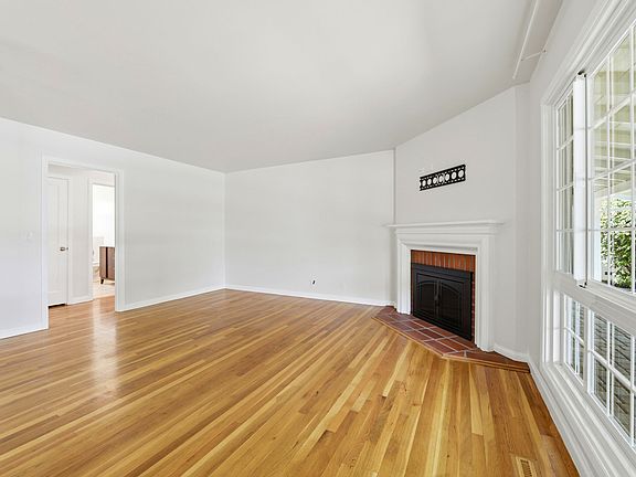 5th image of 2023 Palm Ave