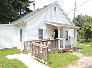 197 Monroe St, Nelsonville, OH