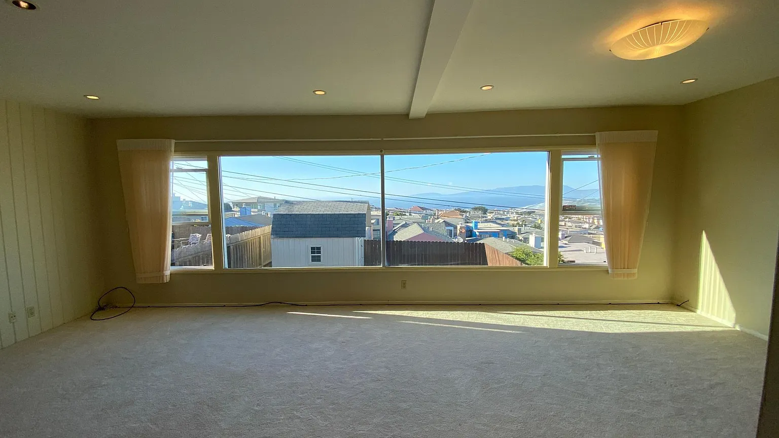 62 Seacliff Ave photo 1