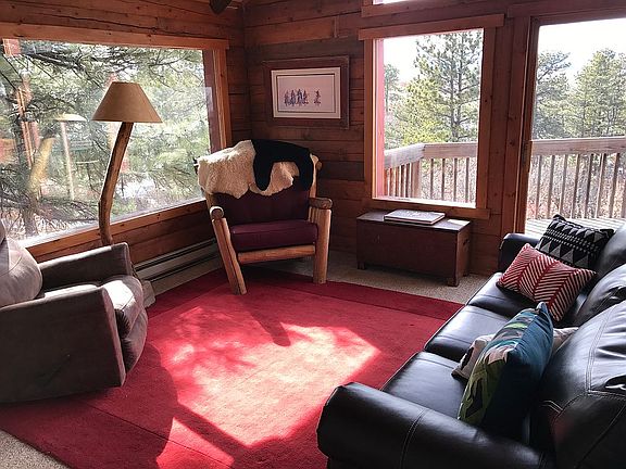 Guest cabin living