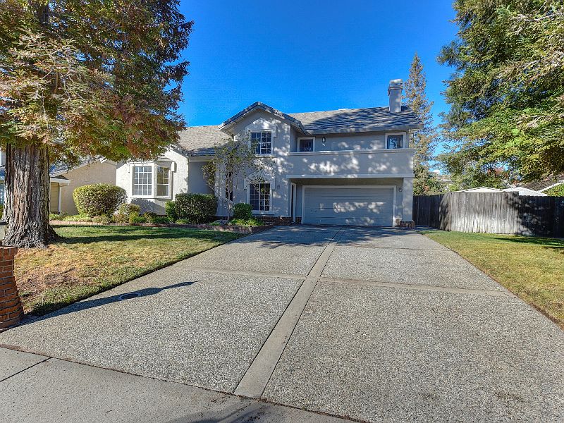 1st image of 424 S Lexington Dr