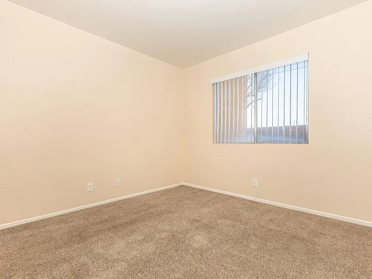 Desert Heights Apartment Homes — Photo 32