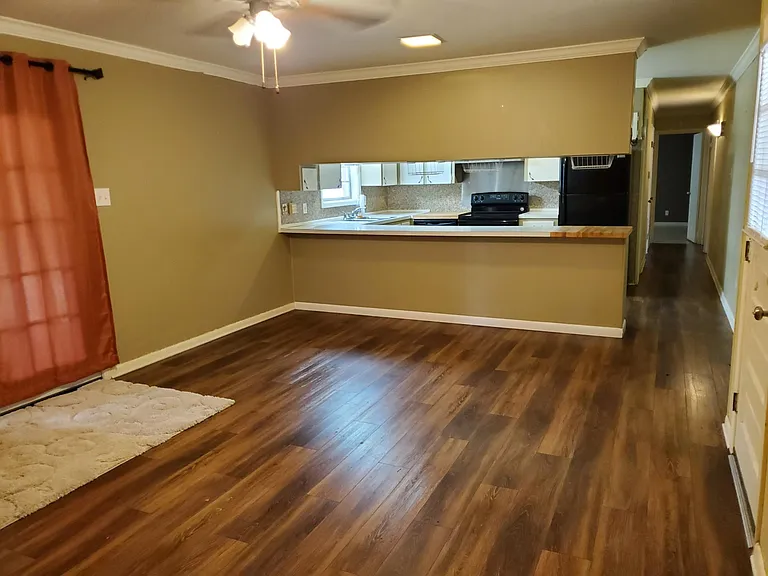 145 S Beadle Rd — Photo 6