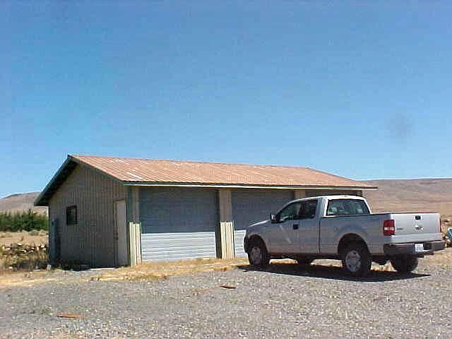 2nd image of 941 Hilaire Rd
