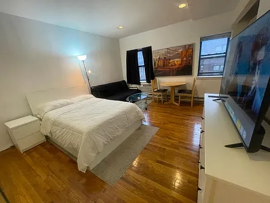 Rented by Oxford Property Group | media 1