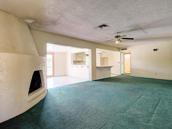 4th image of 8433 N 47th Dr