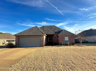 1976 E Ridge Cir, Madison, MS 39110