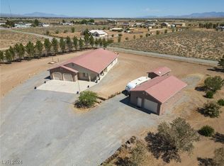 911 Starlight Dr, Pahrump, NV 89048