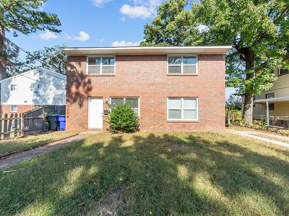 1st image of 912 Druid Cir Unit 1-A