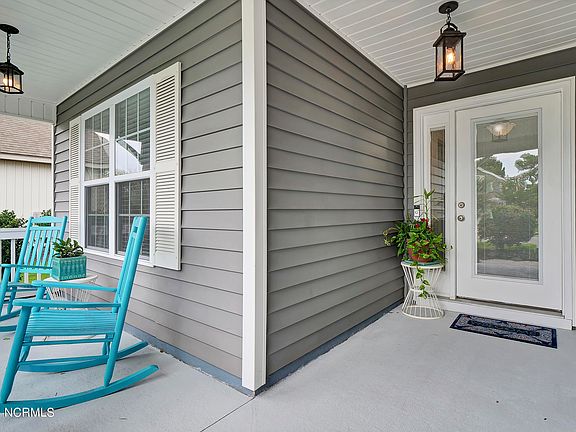 3rd image of 225 Lido Drive