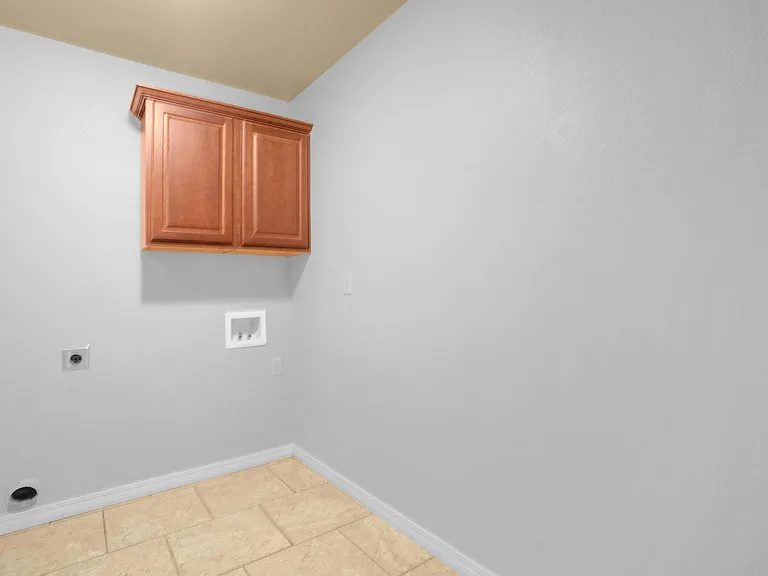 2981 N Raven Ln — Photo 19