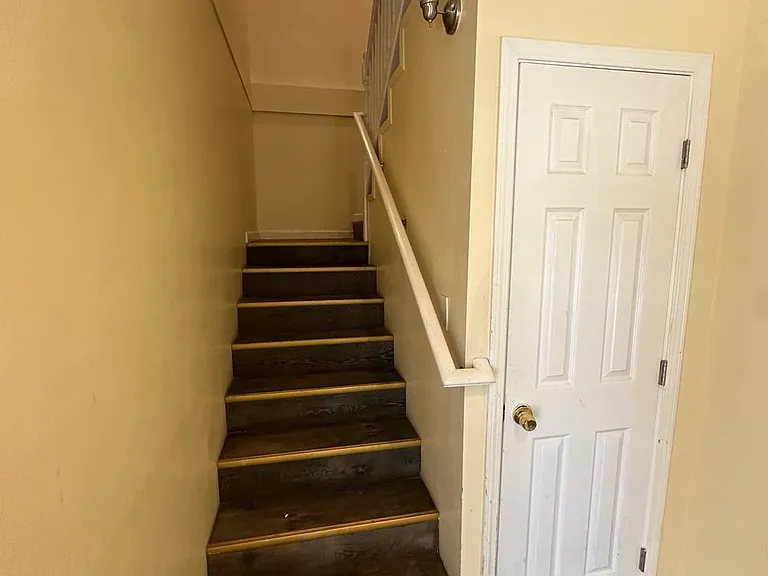927 Durant Ave — Photo 8