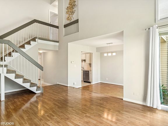 3rd image of 954 Wilshire Ct