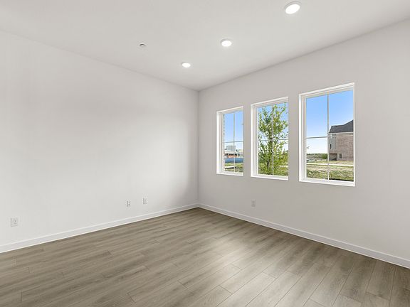 Collin Creek - Heritage Interior Image 5