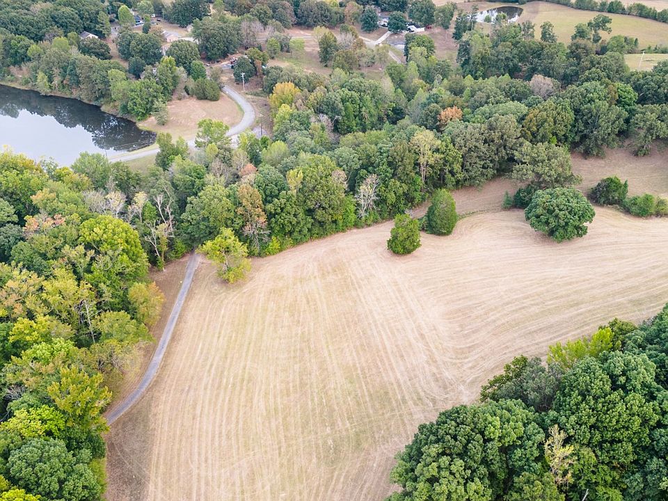 2nd image of 0 Lakeview Cir