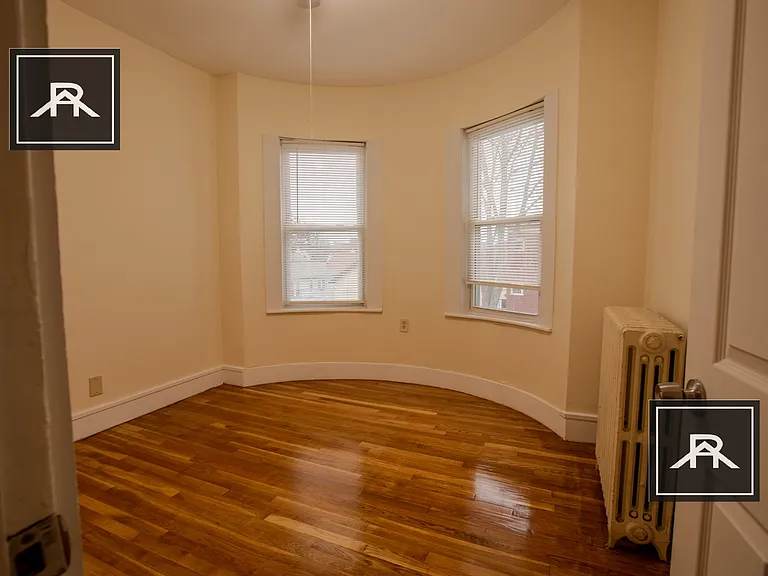 110 Murdock St #3 — Photo 7