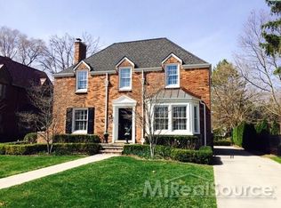 1025 Kensington Ave, Grosse Pointe Park, MI 48230