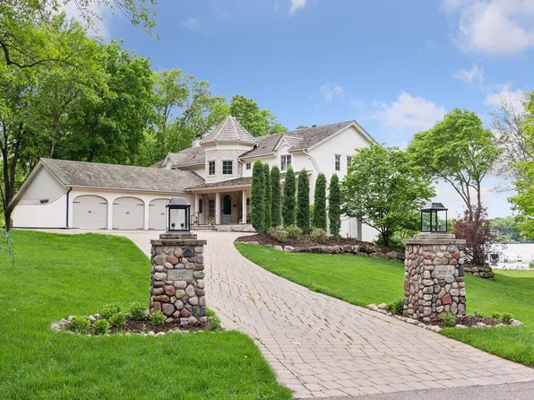 575 Oxford Rd, Orono, MN 55356