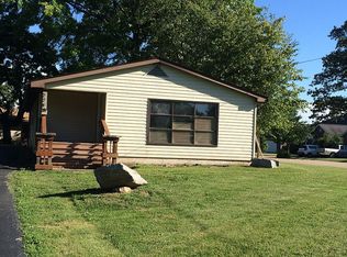 224 Gall Rd, Columbia, IL 62236