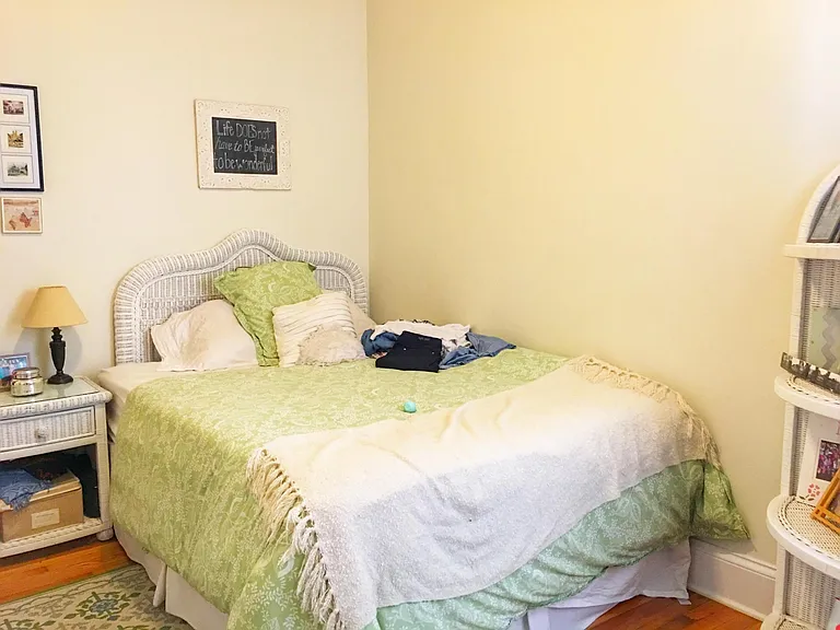1032 W George St #2 — Photo 5