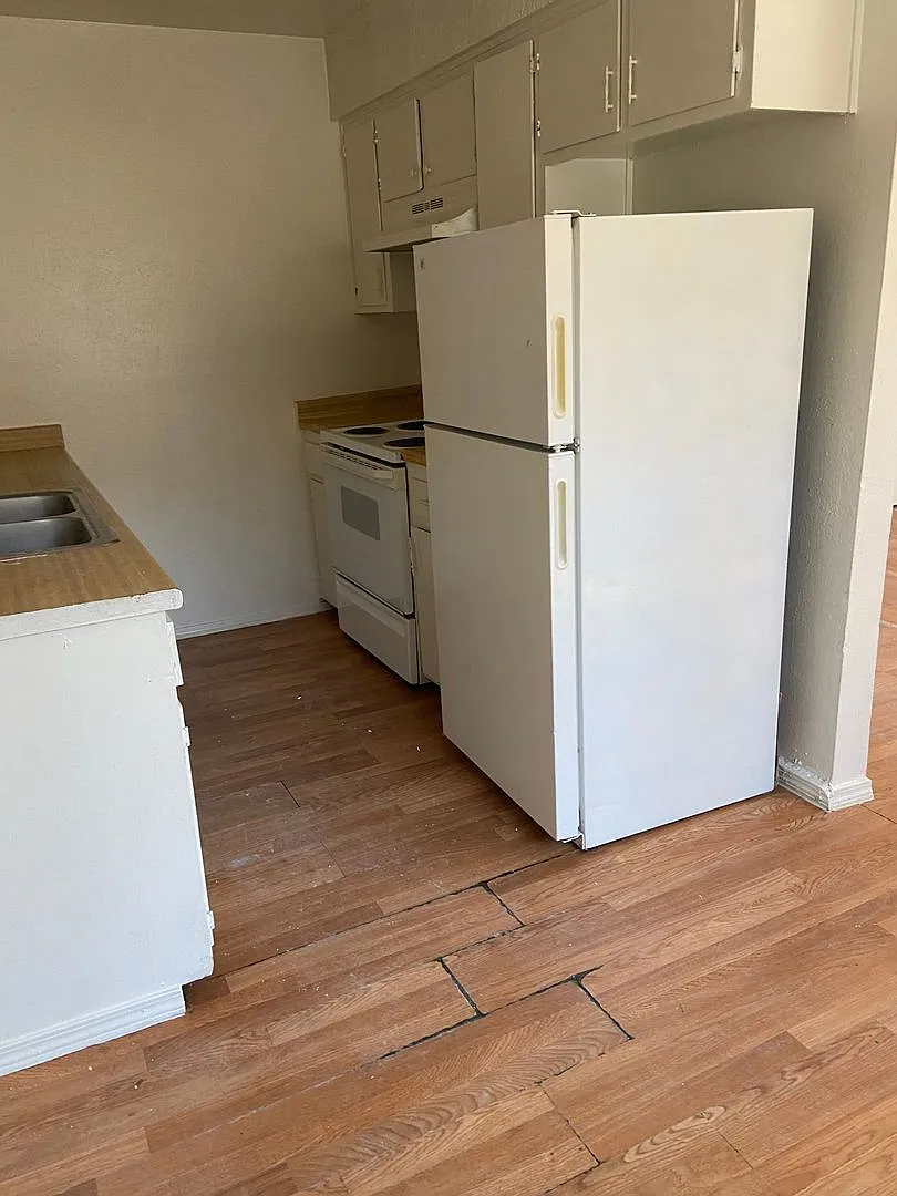 127 Tennessee SE — Photo 2