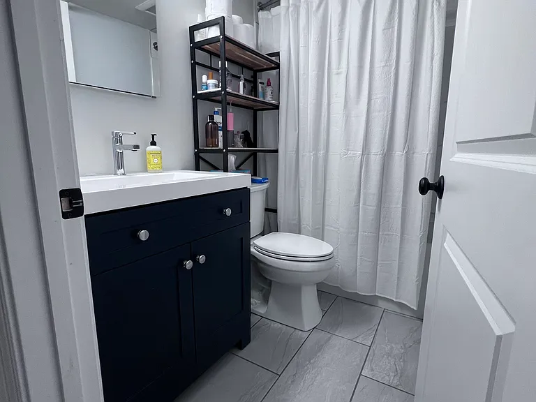 7 Olympia Ave #B — Photo 6
