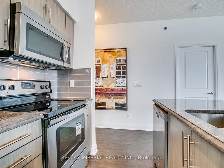 65 Speers Rd #711 — Photo 15