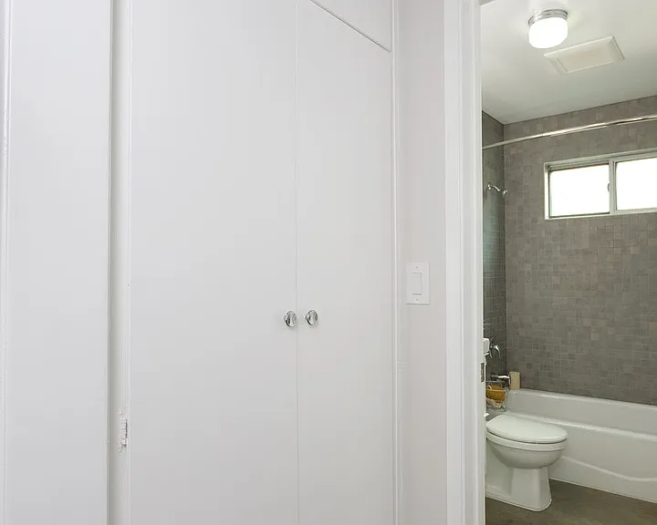 815 E Villa St — Photo 18
