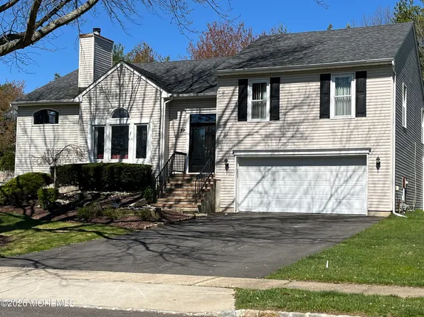 39 Royal Road, Freehold, NJ 07728